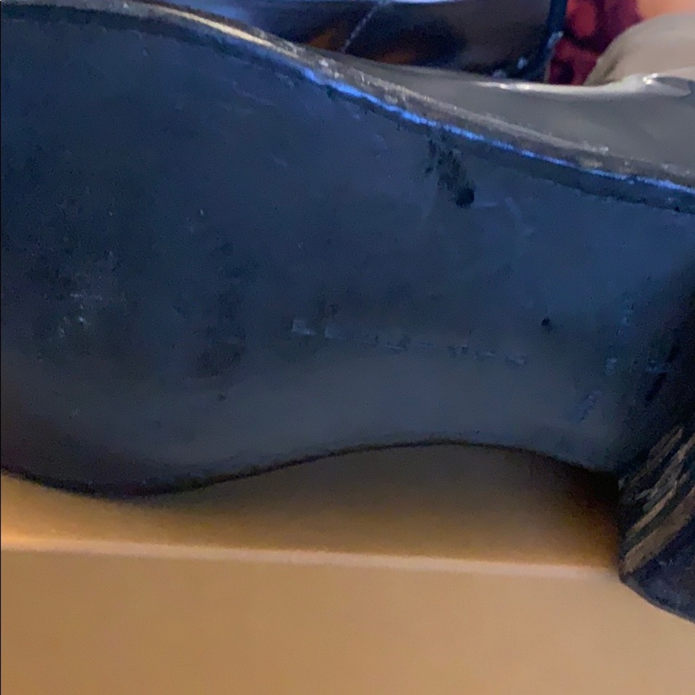 Boots - Picture 4 of 7
